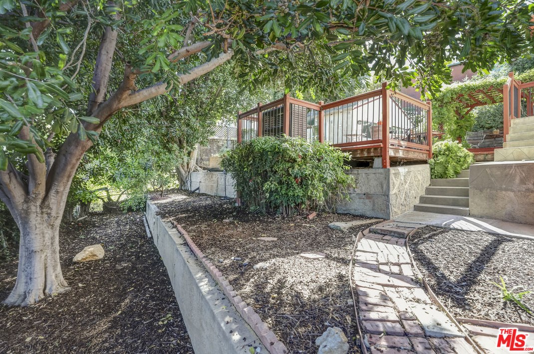 201 Wayland St, Los Angeles CA  90042-3539 exterior