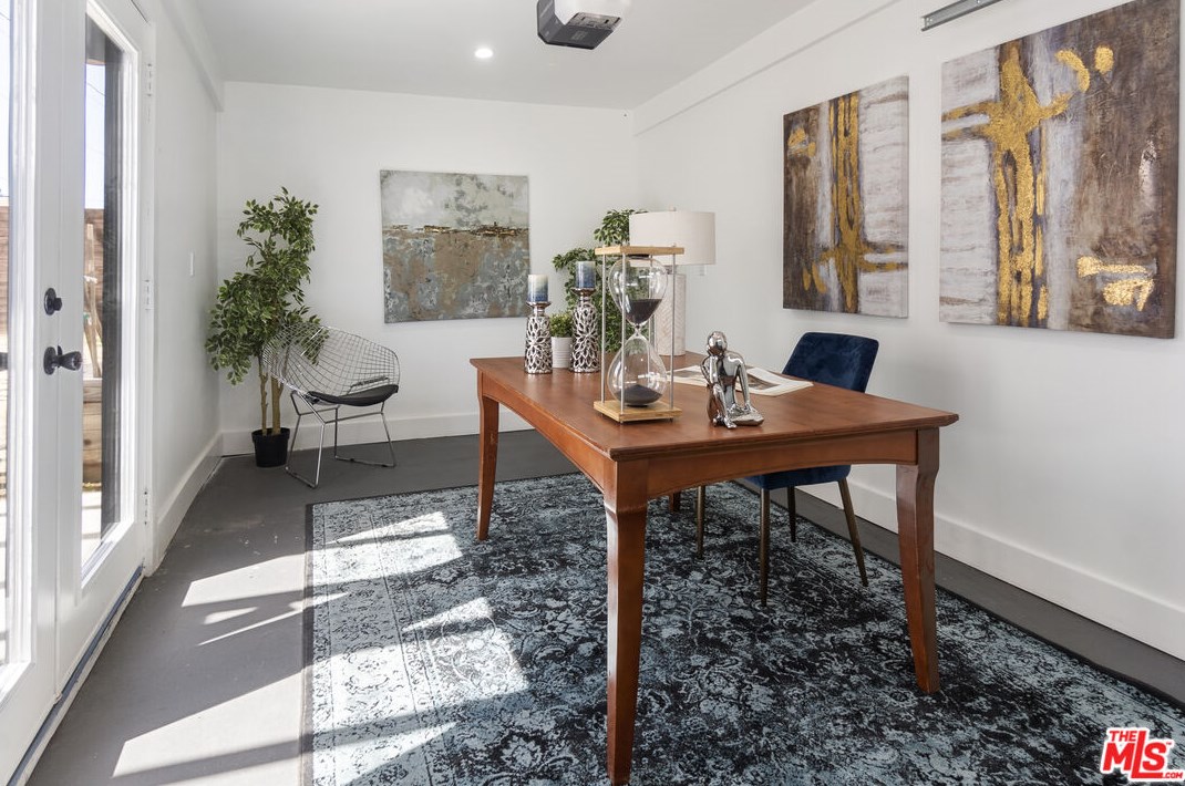 3201 59th Pl, Los Angeles CA  90043-3154 exterior