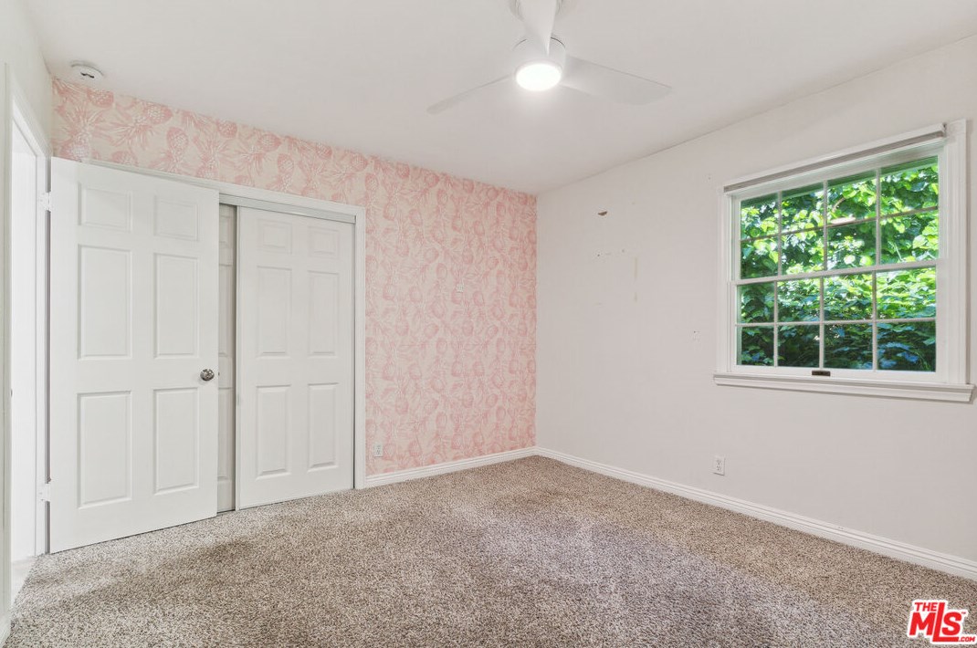 3709 Beechglen Dr, Glendale CA  91214-3238 exterior