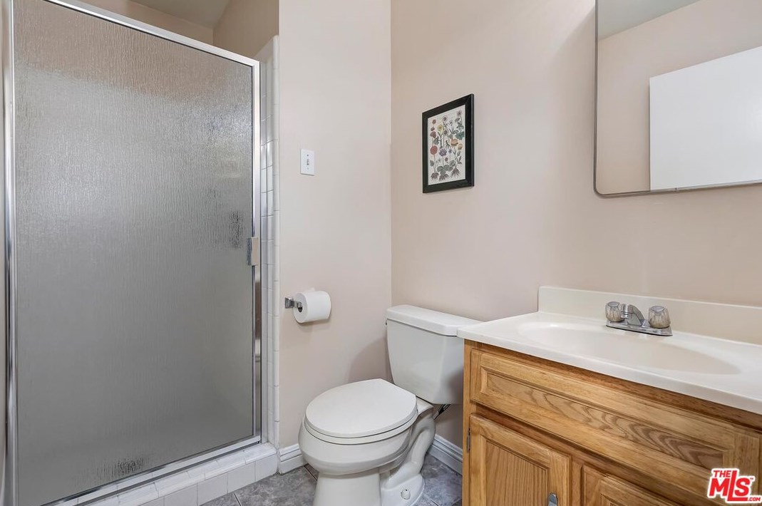 2721 Lake Hollywood Dr, Los Angeles CA  90068-1630 exterior