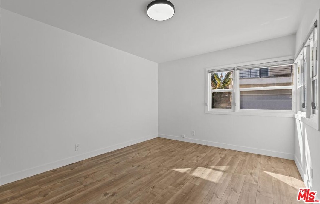 1848 Seigneur Ave, Los Angeles CA  90032-4026 exterior