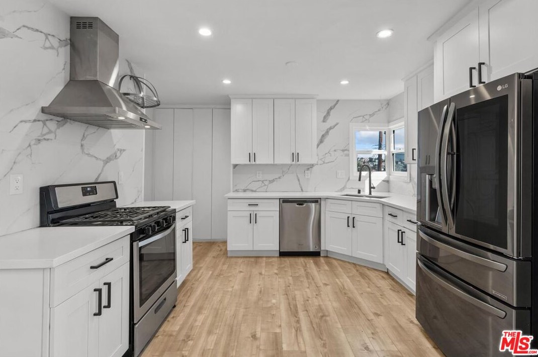 1848 Seigneur Ave, Los Angeles CA  90032-4026 exterior