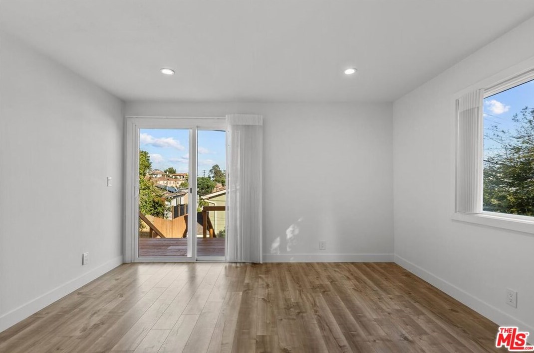 1848 Seigneur Ave, Los Angeles CA  90032-4026 exterior