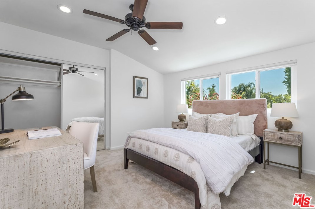 5932 Colbath Ave, Van Nuys CA  91401-4326 exterior