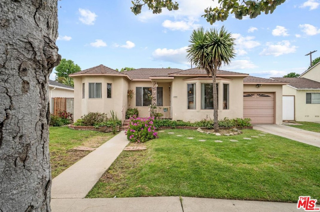 2707 Westgate Ave, Los Angeles CA  90064-3527 exterior