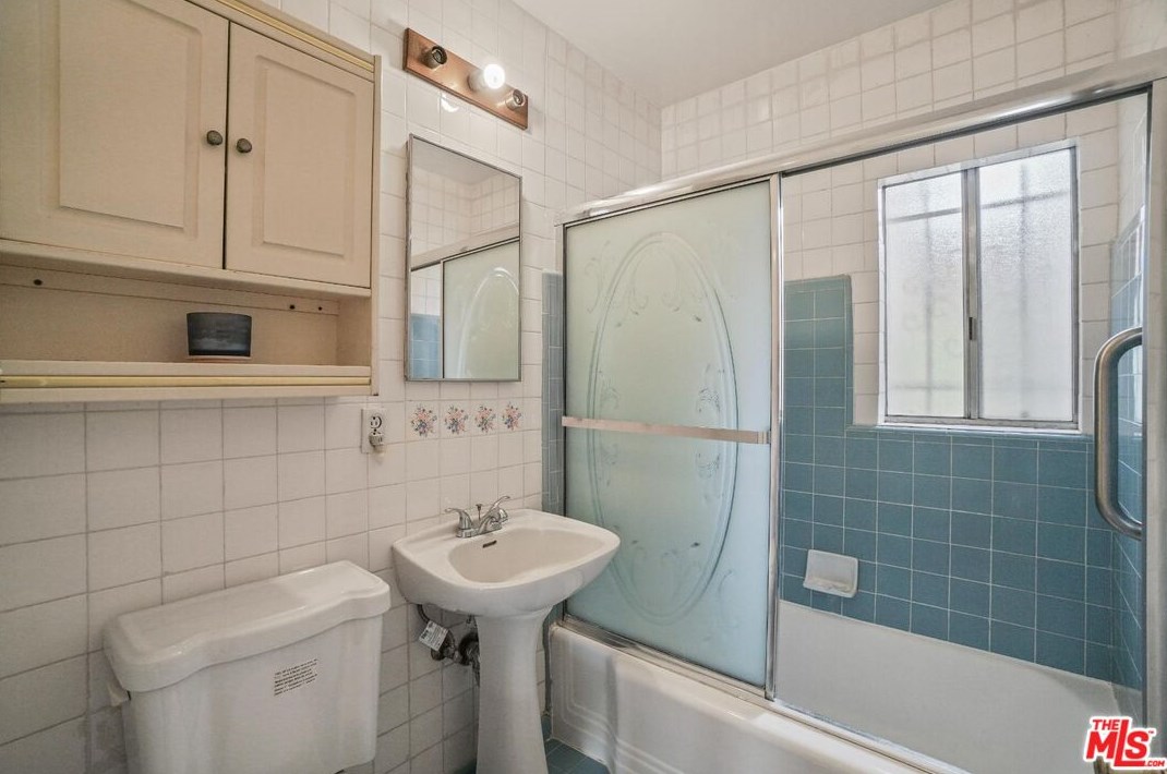 2707 Westgate Ave, Los Angeles CA  90064-3527 exterior