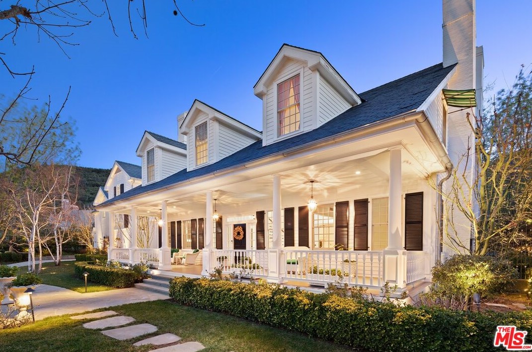 250 Garden Dr, Thousand Oaks CA 91361-5085 exterior