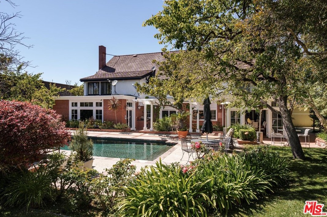 15524 Collina Strada, Los Angeles CA  90077-1514 exterior