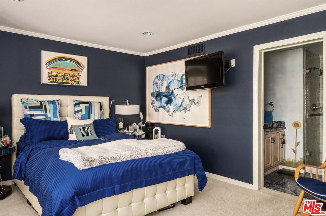 15524 Collina Strada, Los Angeles CA  90077-1514 exterior