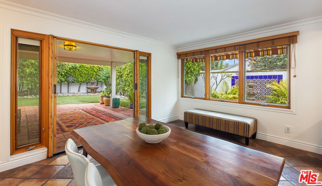 11348 Mccune Ave, Los Angeles CA  90066-3637 exterior