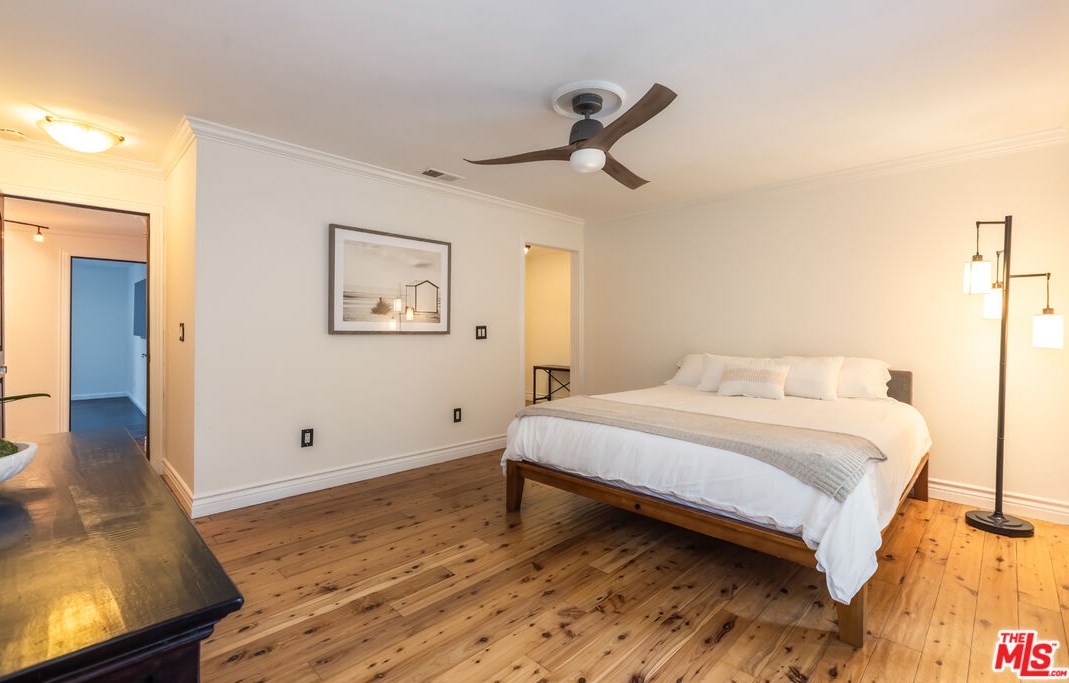 11348 Mccune Ave, Los Angeles CA  90066-3637 exterior