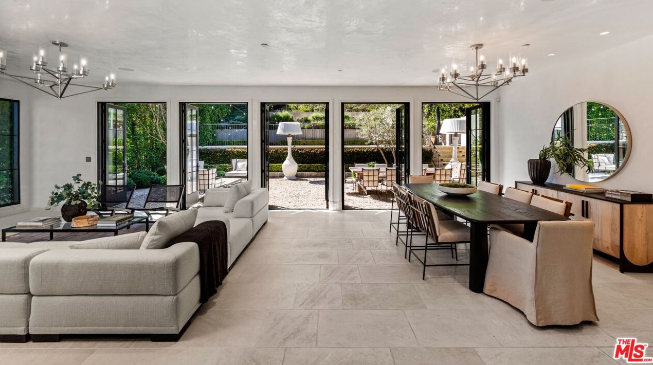 1549 Doheny Dr, Los Angeles CA  90035-3210 exterior