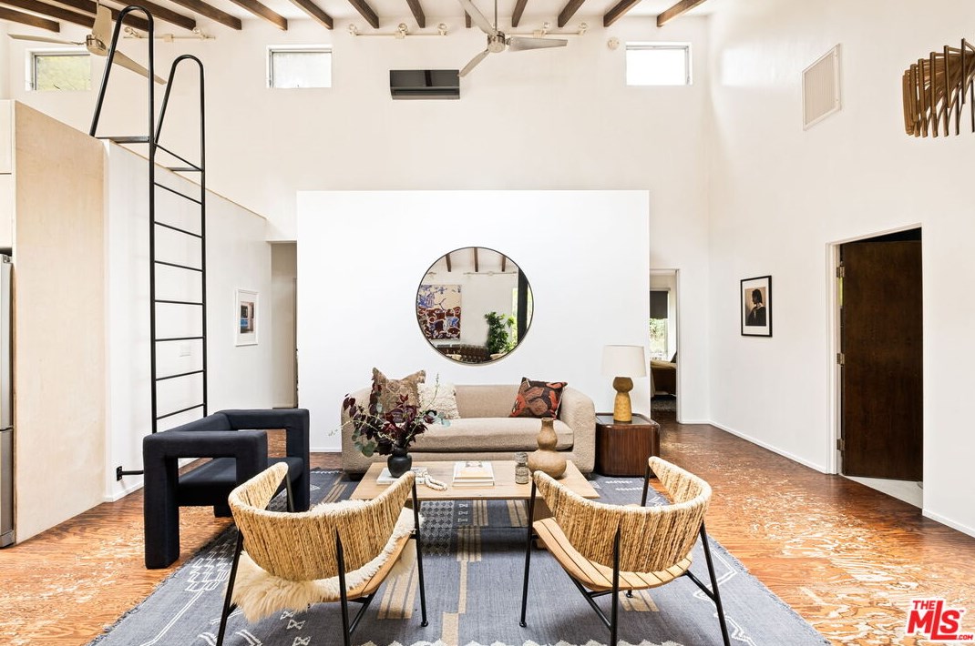 2174 Stanley Hills Dr, Los Angeles CA  90046-1530 exterior