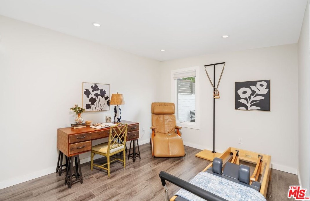 2630 Granville Ave, Los Angeles CA  90064-3602 exterior