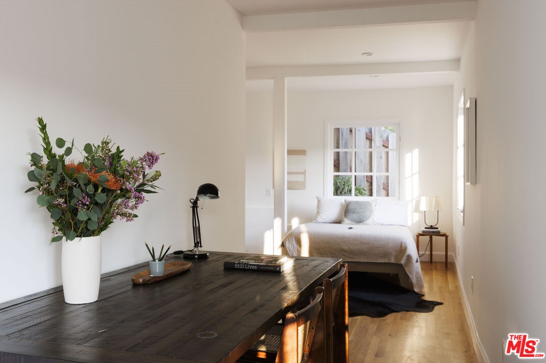 434 Crane Blvd, Los Angeles CA  90065-5053 exterior