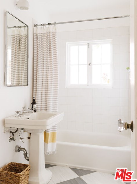 434 Crane Blvd, Los Angeles CA  90065-5053 exterior