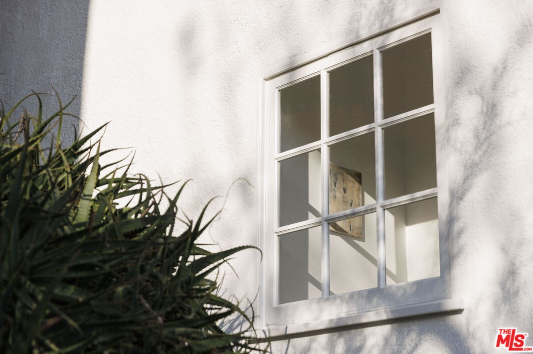 434 Crane Blvd, Los Angeles CA  90065-5053 exterior