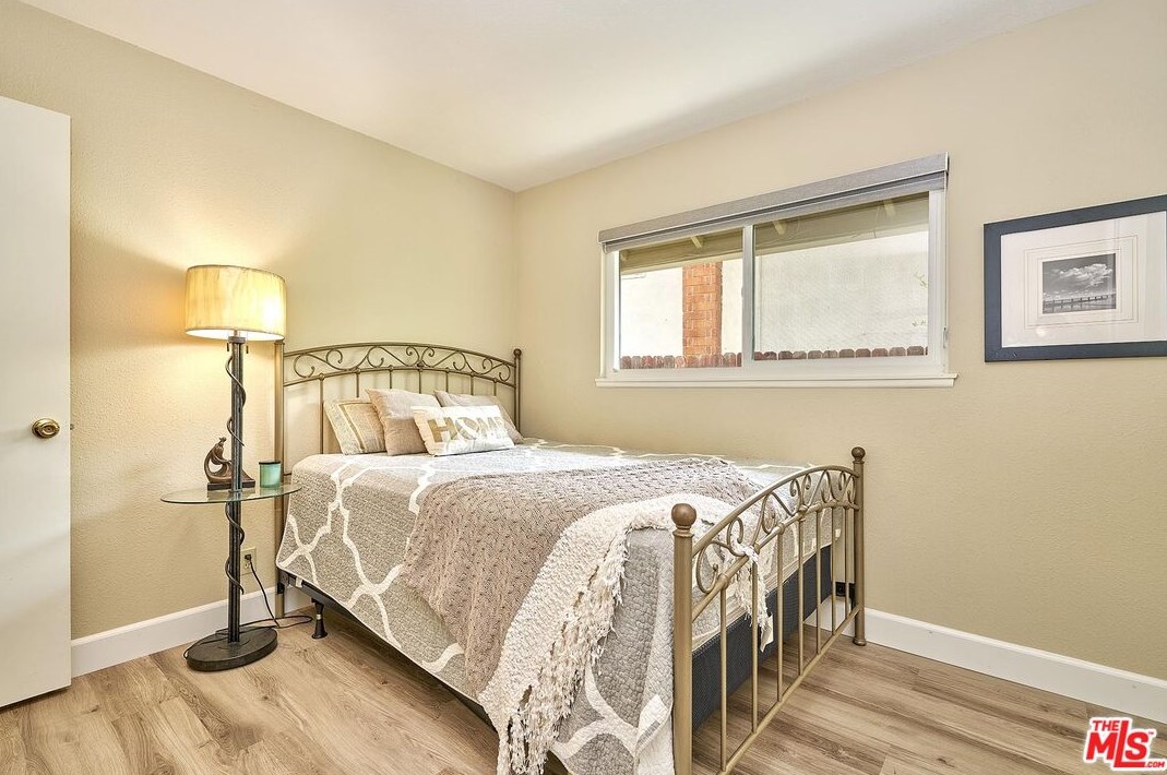 1619 Camden Pl, Fullerton CA  92833-2056 exterior