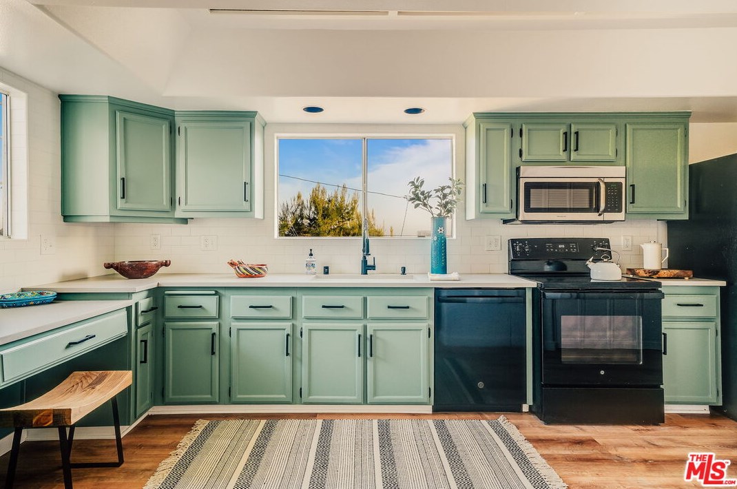 2506 Thomas St, Los Angeles CA  90031-2820 exterior