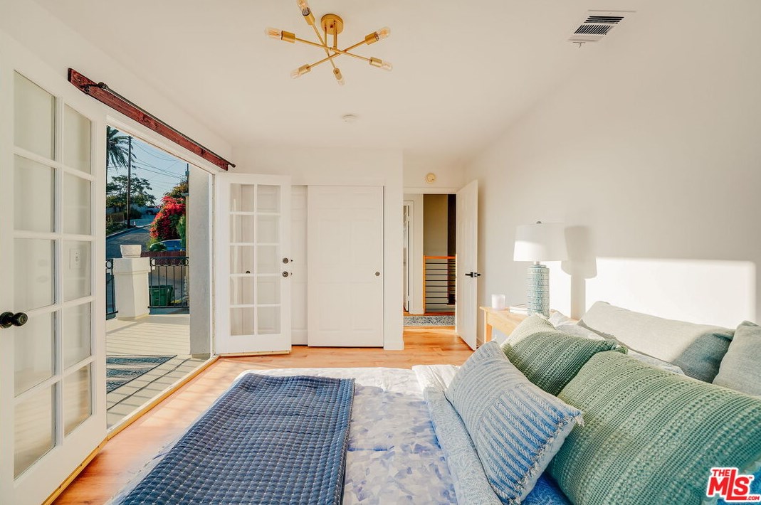 2506 Thomas St, Los Angeles CA  90031-2820 exterior