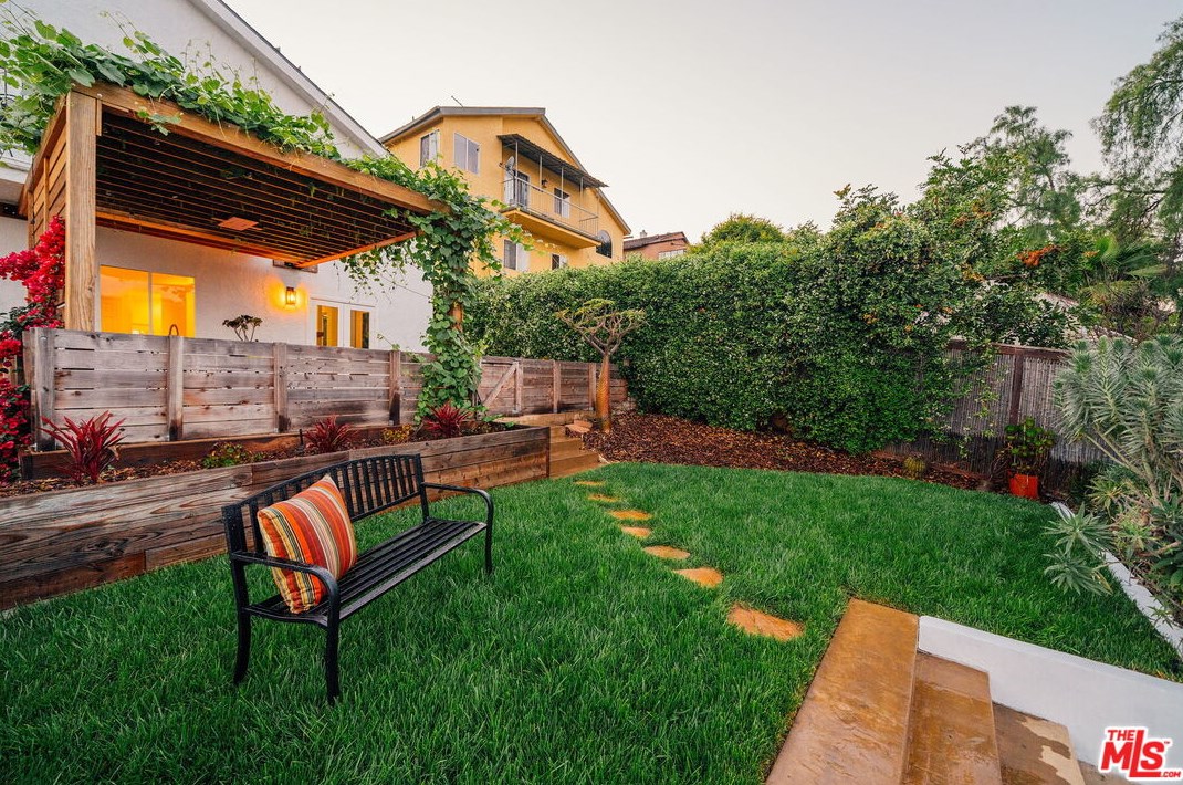 2506 Thomas St, Los Angeles CA  90031-2820 exterior