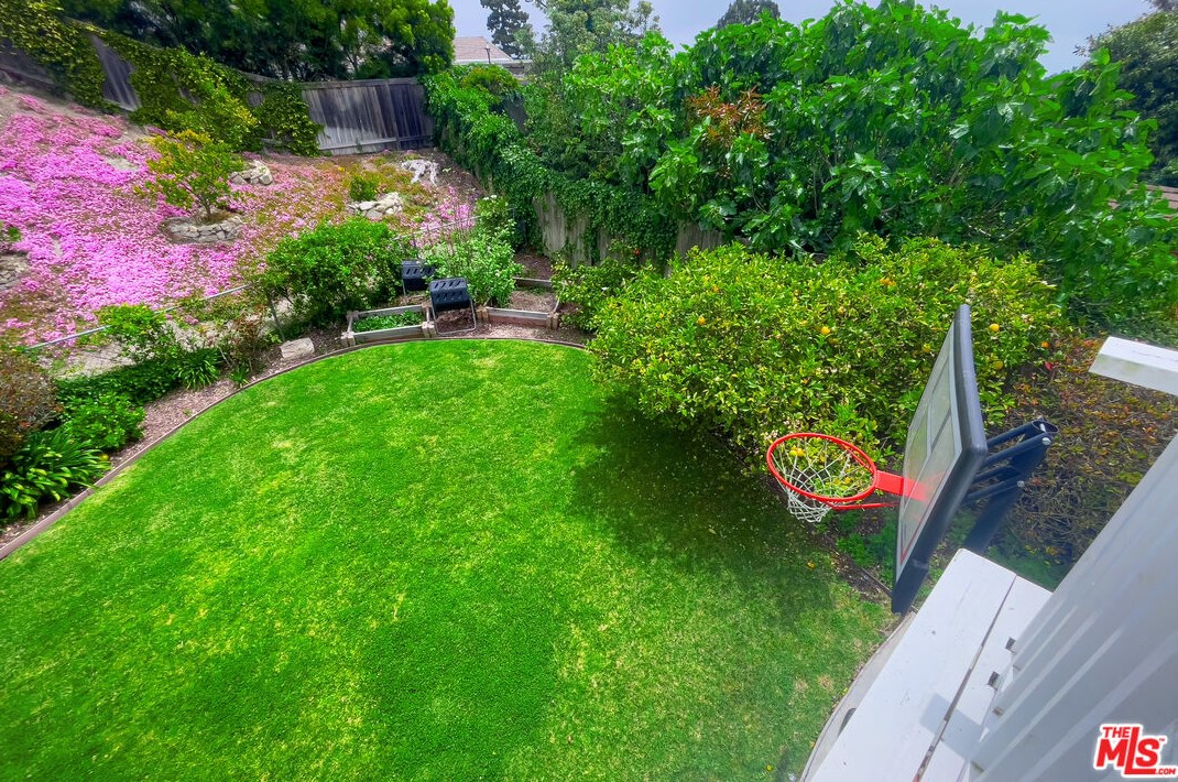 29504 Stonecrest Rd, Palos Verdes Estates CA  90275-5712 exterior