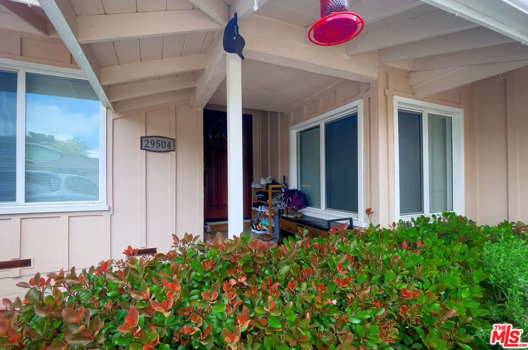 29504 Stonecrest Rd, Palos Verdes Estates CA  90275-5712 exterior