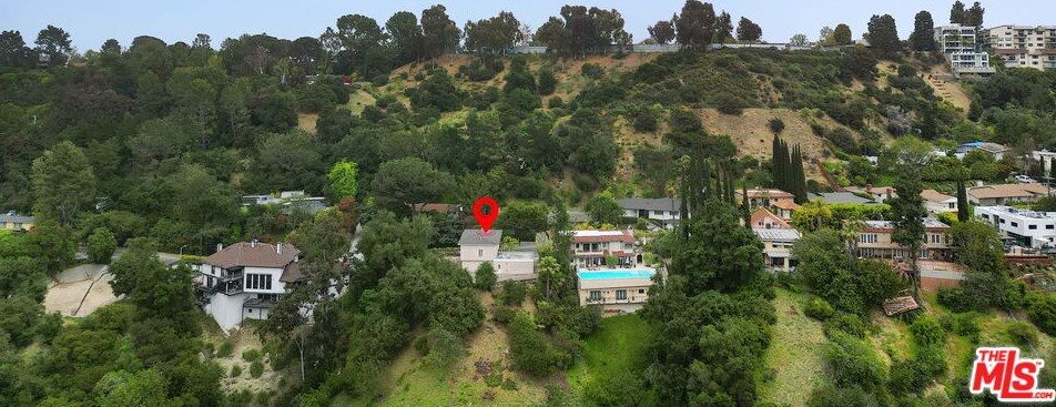 2445 Nalin Dr, Los Angeles CA  90077-1806 exterior