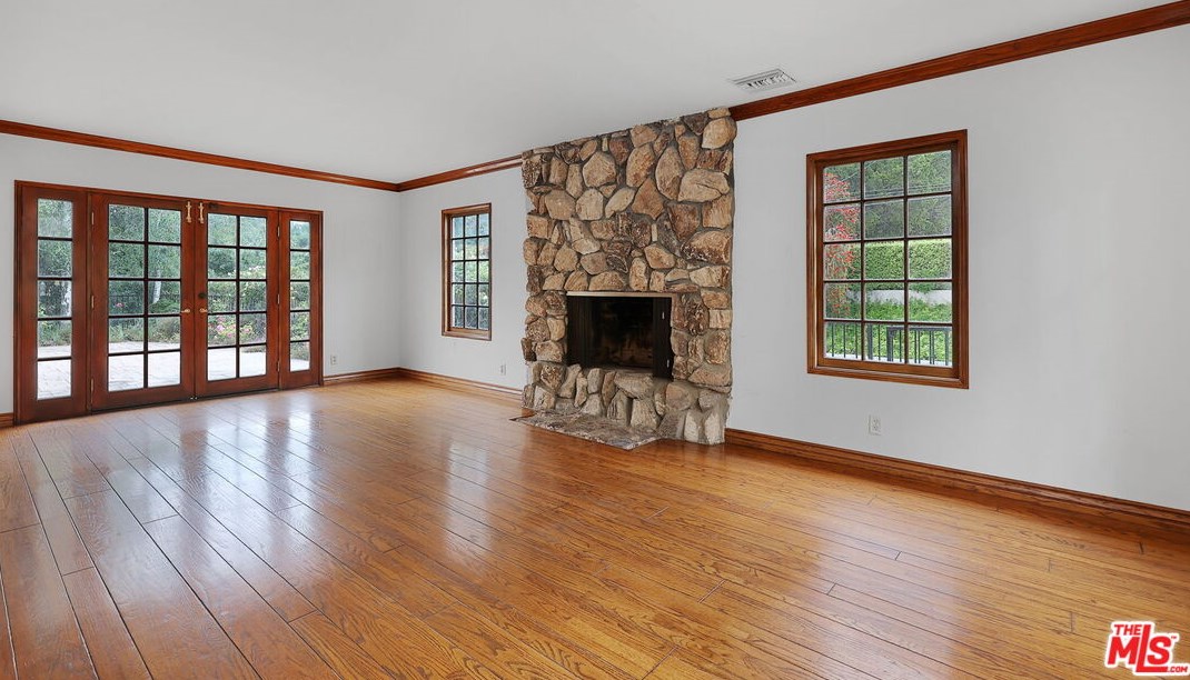 2445 Nalin Dr, Los Angeles CA  90077-1806 exterior