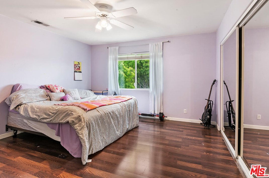 236 Cyn Rd, Thousand Oaks CA 91320-4608 exterior