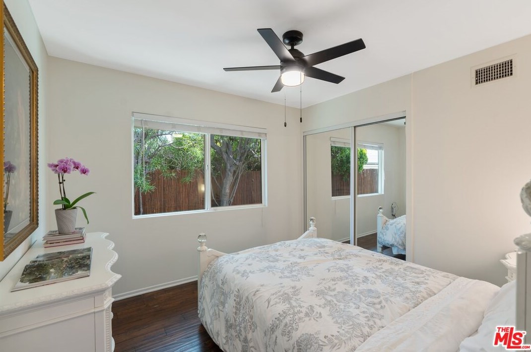17260 Lahey St, San Fernando CA  91344-4141 exterior
