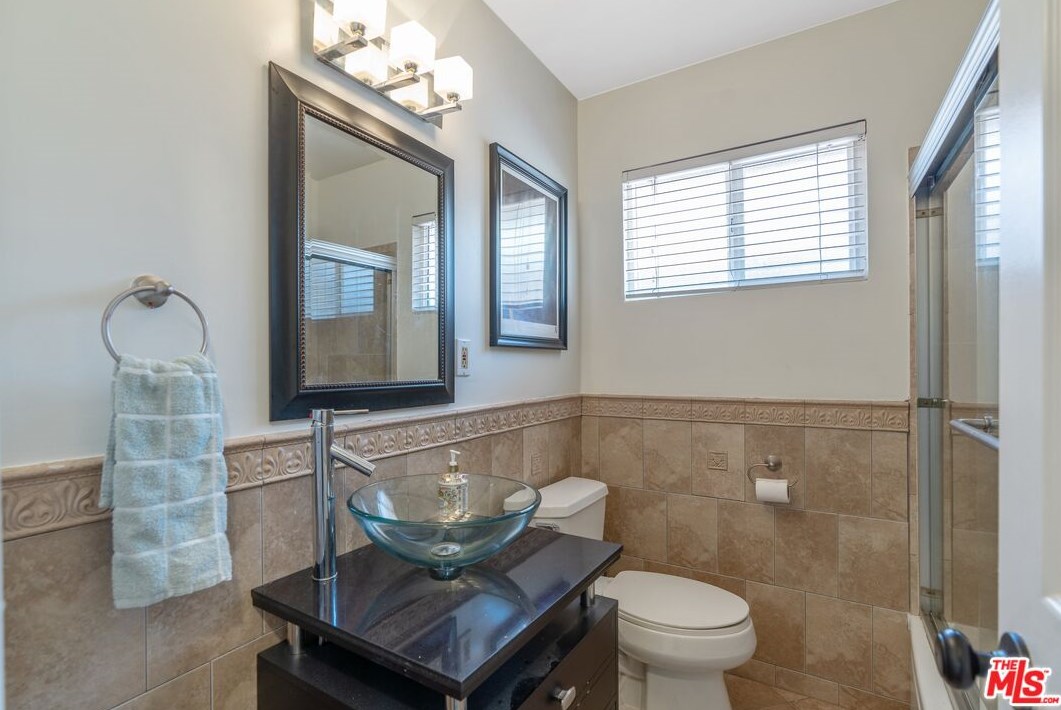 17260 Lahey St, San Fernando CA  91344-4141 exterior