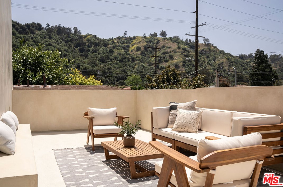 2307 Gatewood St, Los Angeles CA  90031-1104 exterior