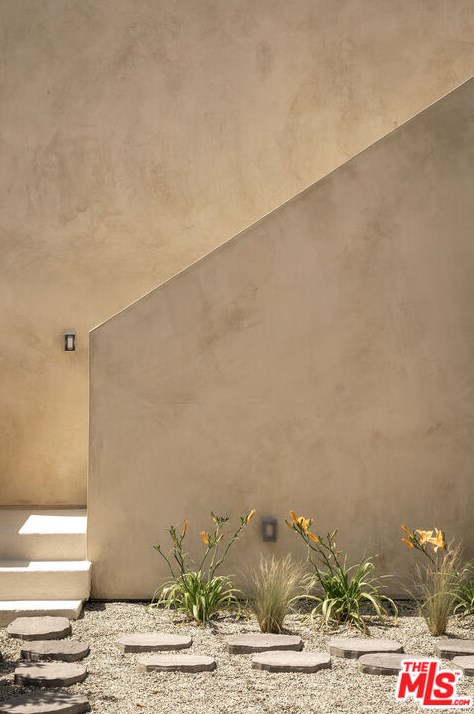 2307 Gatewood St, Los Angeles CA  90031-1104 exterior