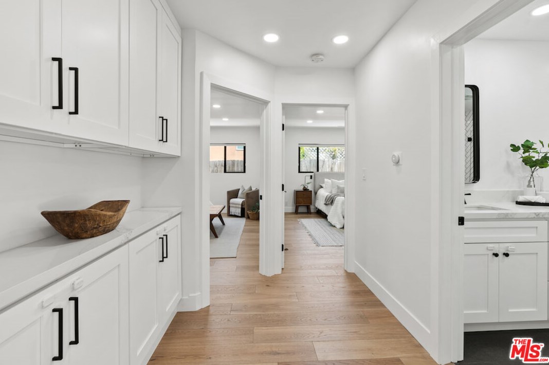 11416 Mccune Ave, Los Angeles CA  90066-3637 exterior