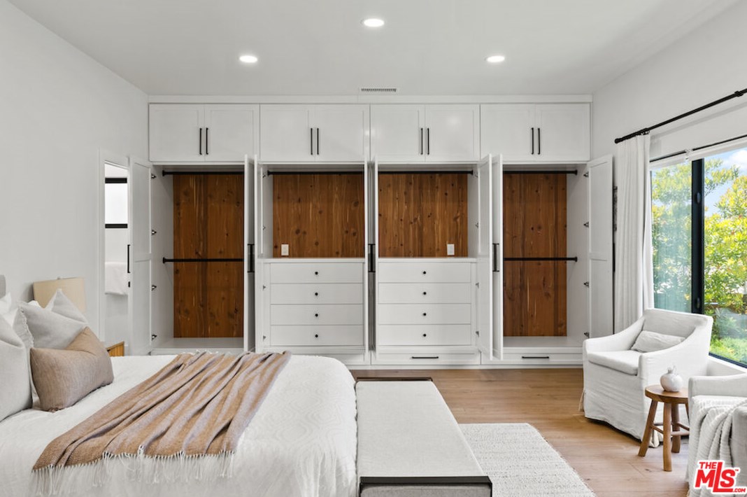 11416 Mccune Ave, Los Angeles CA  90066-3637 exterior