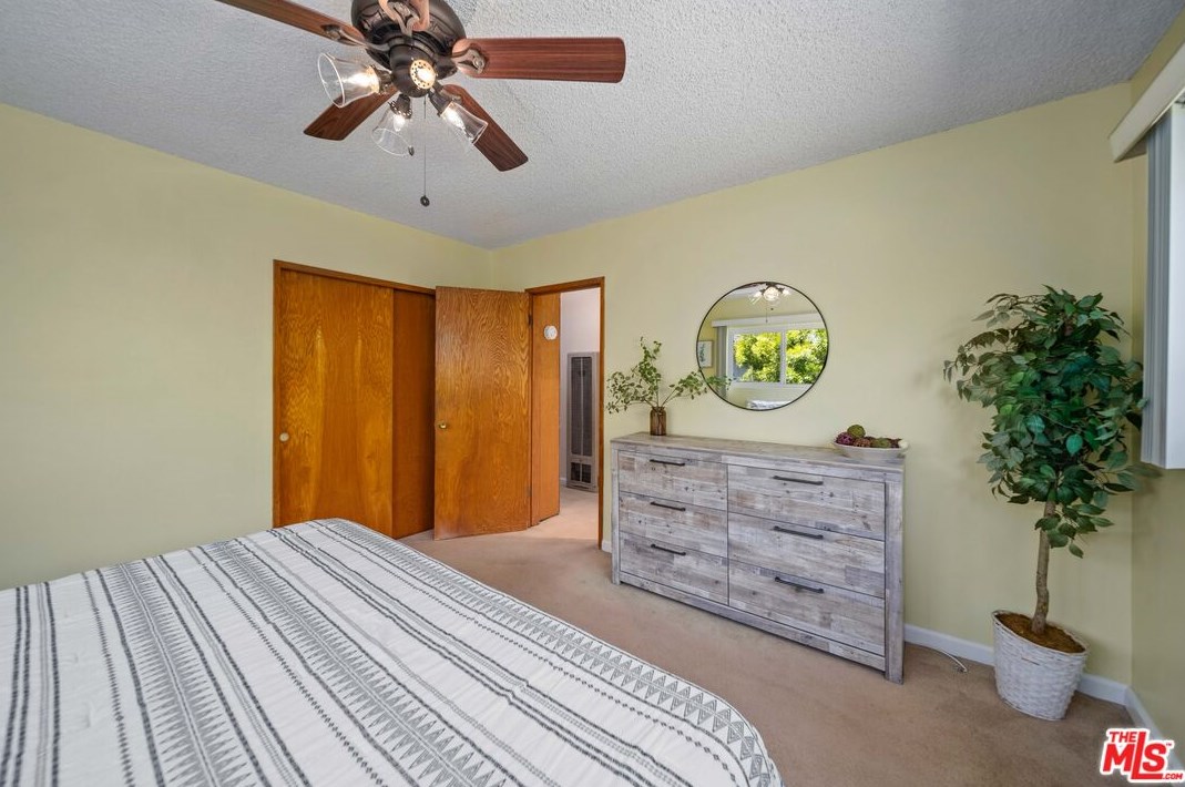 7728 Hindry Ave, Los Angeles CA  90045-5728 exterior