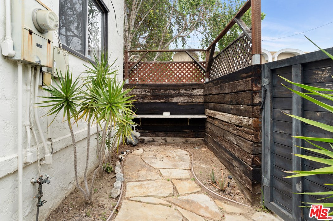 440 Ximeno Ave, Long Beach CA  90815-2541 exterior