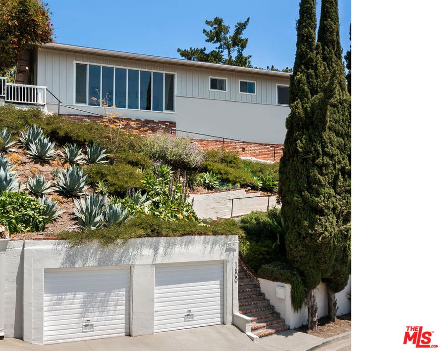 1600 Marion Dr, Glendale CA  91205-3752 exterior