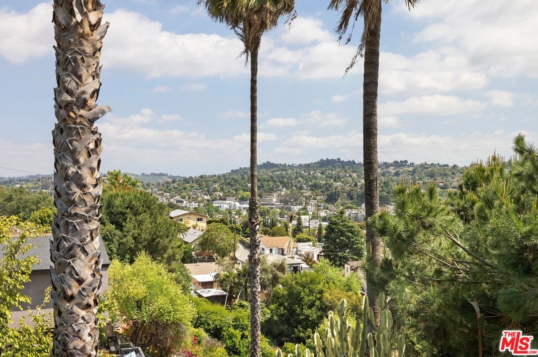 2540 Hyler Ave, Los Angeles CA  90041-2948 exterior