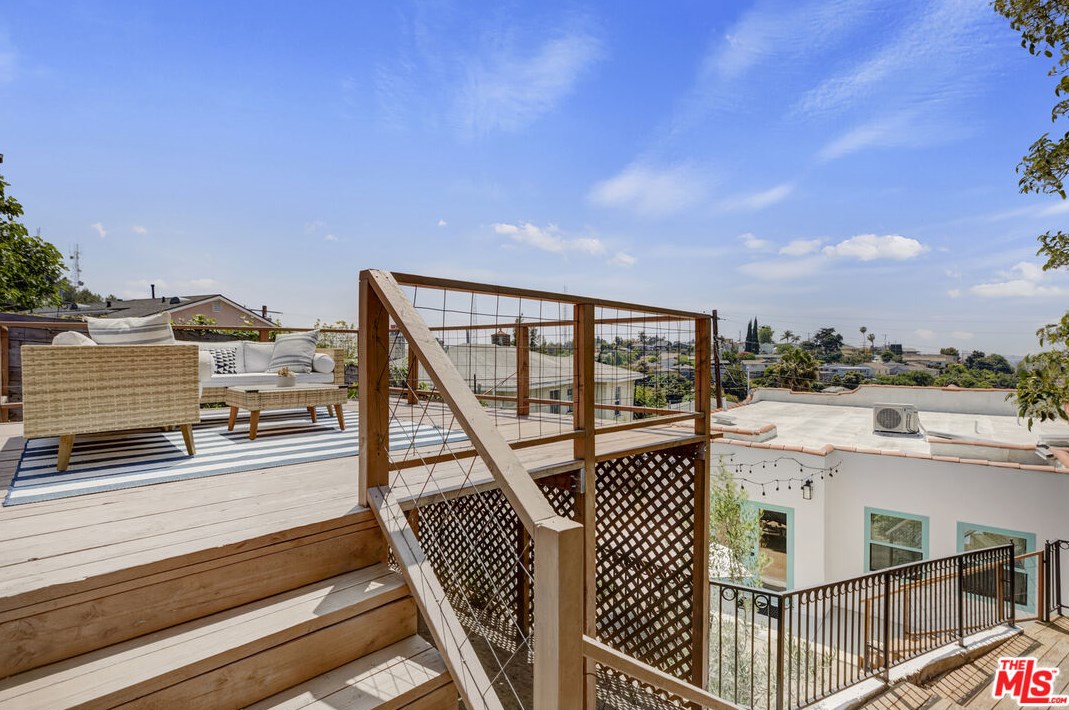 1336 Helen Dr, Los Angeles CA  90063-3222 exterior