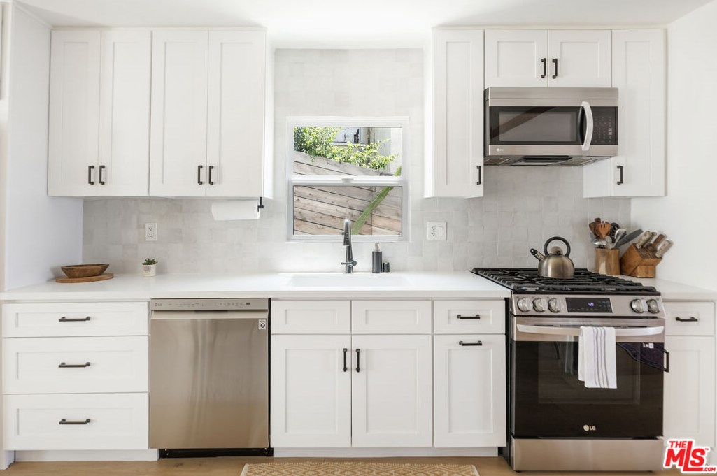1336 Helen Dr, Los Angeles CA  90063-3222 exterior