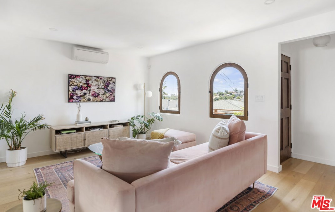 1336 Helen Dr, Los Angeles CA  90063-3222 exterior