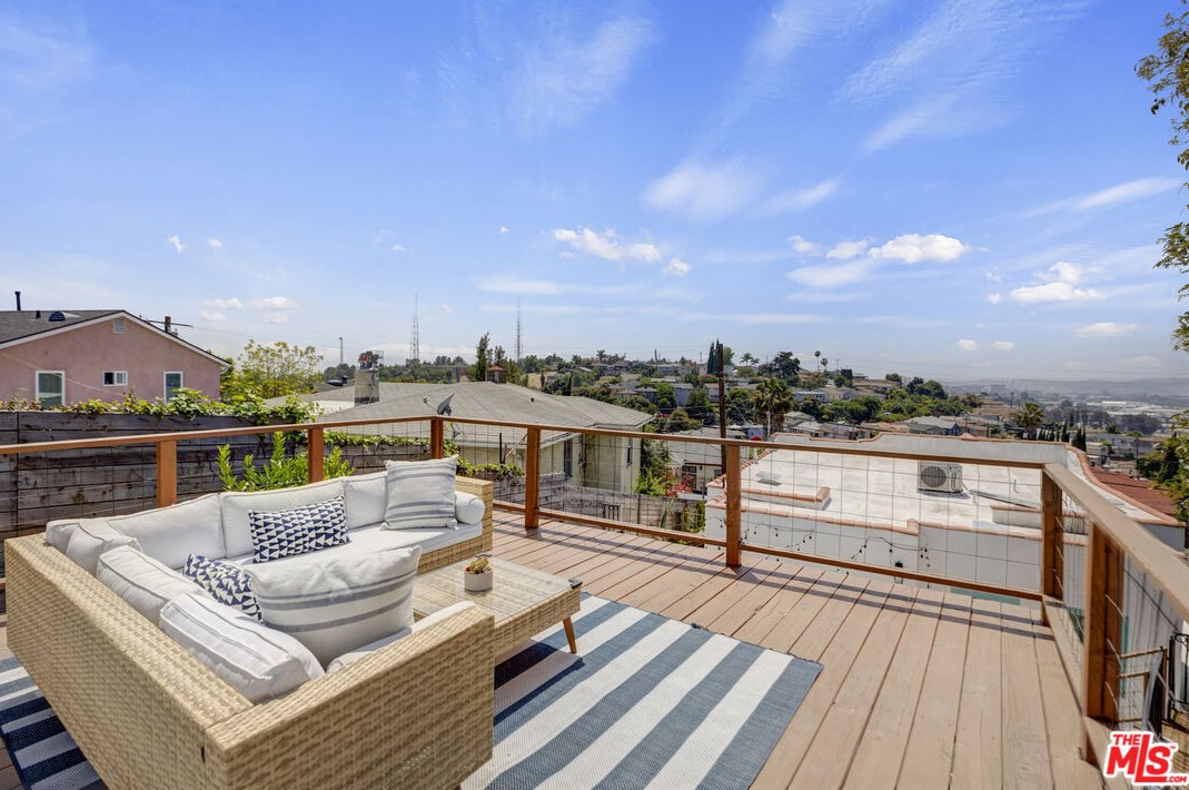 1336 Helen Dr, Los Angeles CA  90063-3222 exterior