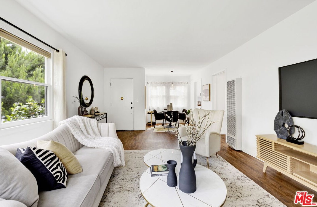 10816 Lawler St, Los Angeles CA  90034-5413 exterior