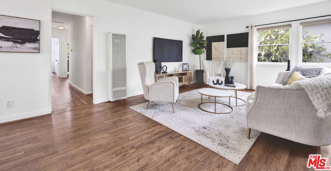 10816 Lawler St, Los Angeles CA  90034-5413 exterior