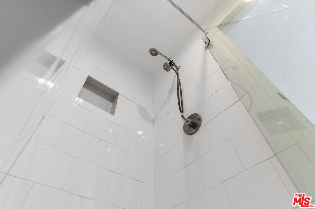 13737 Mercer St, Los Angeles CA  91331-3645 exterior