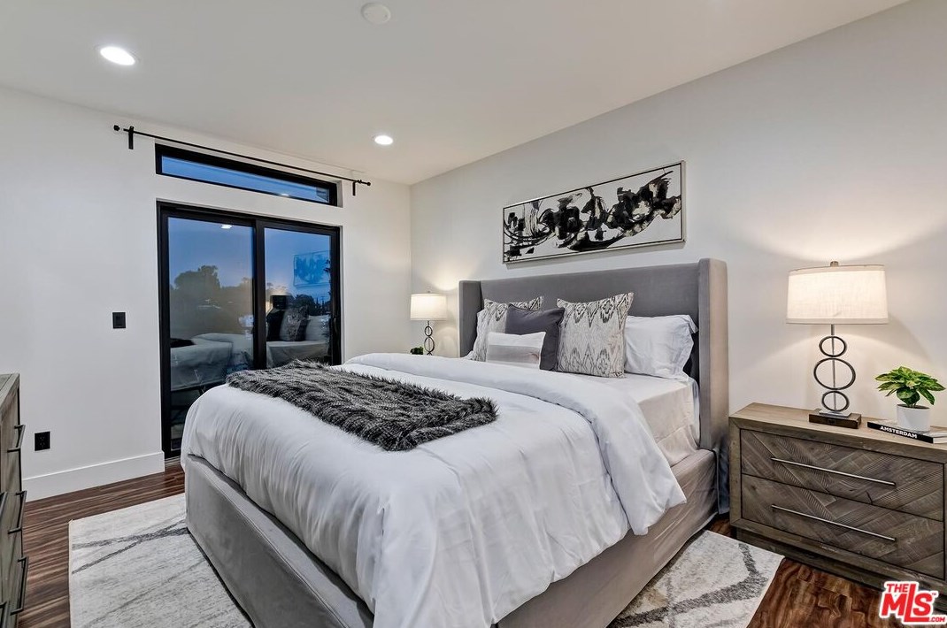 4758 Glenalbyn Dr, Los Angeles CA  90065-5002 exterior