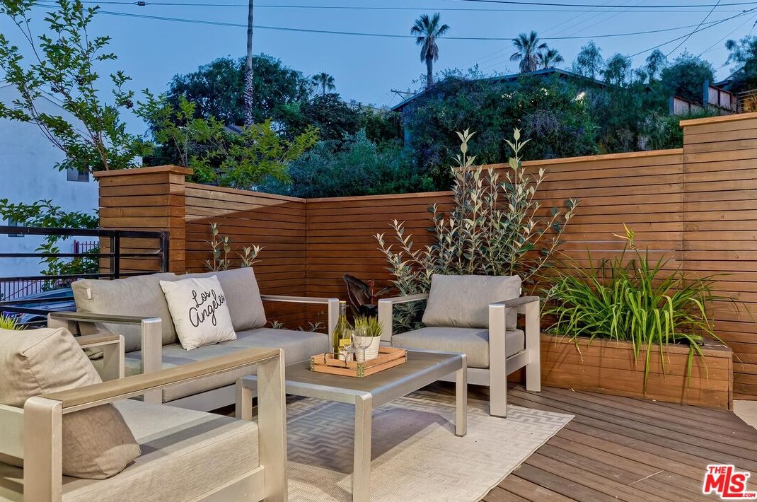 4758 Glenalbyn Dr, Los Angeles CA  90065-5002 exterior