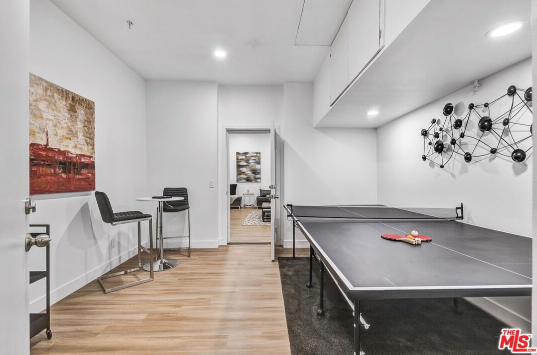 4758 Glenalbyn Dr, Los Angeles CA  90065-5002 exterior